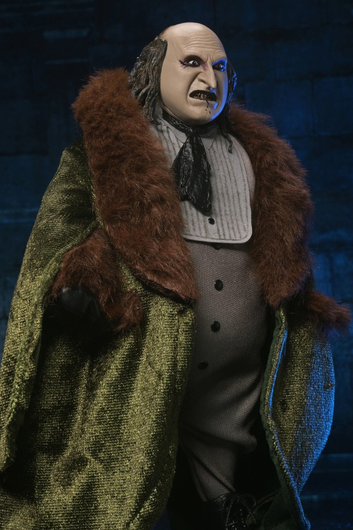 NECA - Batman: Returns - The Penguin (Clothed) - 8" Action Figure