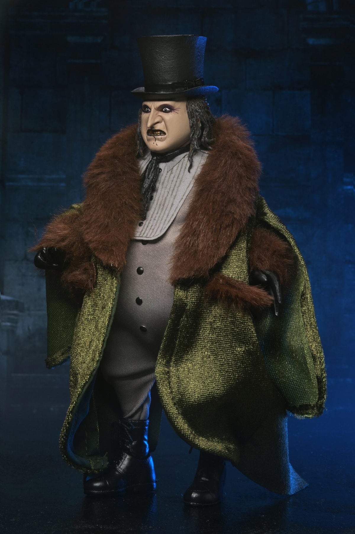 NECA - Batman: Returns - The Penguin (Clothed) - 8" Action Figure