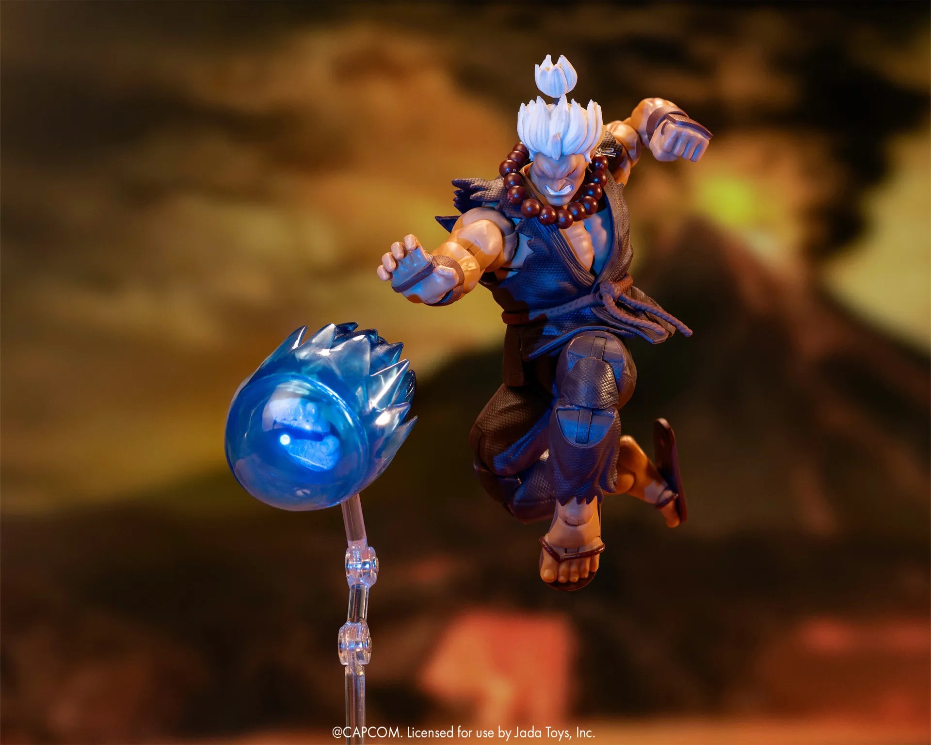 Jada Toys - Ultra Street Fighter II: The Final Challengers - Akuma (Player 2 Deluxe) - Jada Next Level Exclusive - 6” Action Figure