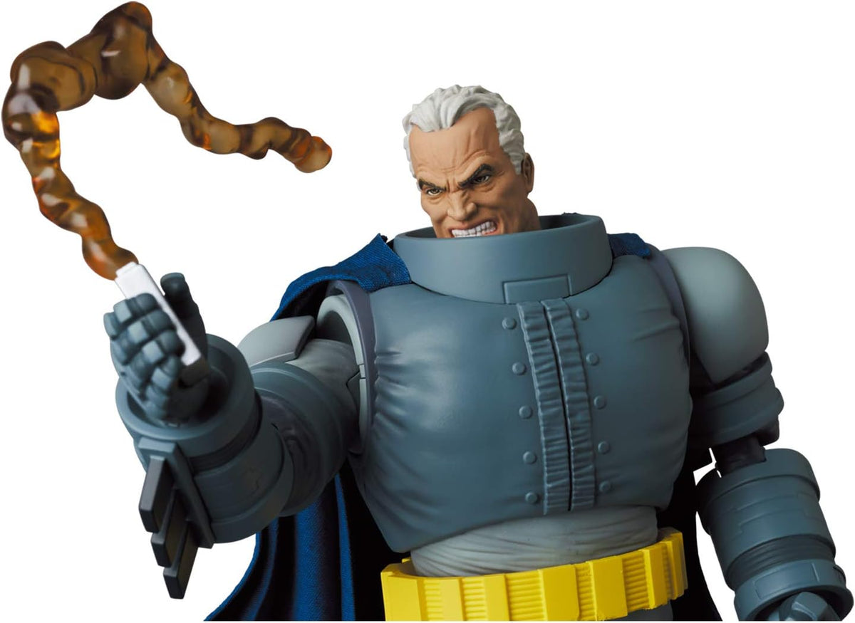 Medicom Toy - MAFEX - Batman: The Dark Knight Returns - Batman (Armored, 2022) #146 - 6” Action Figure