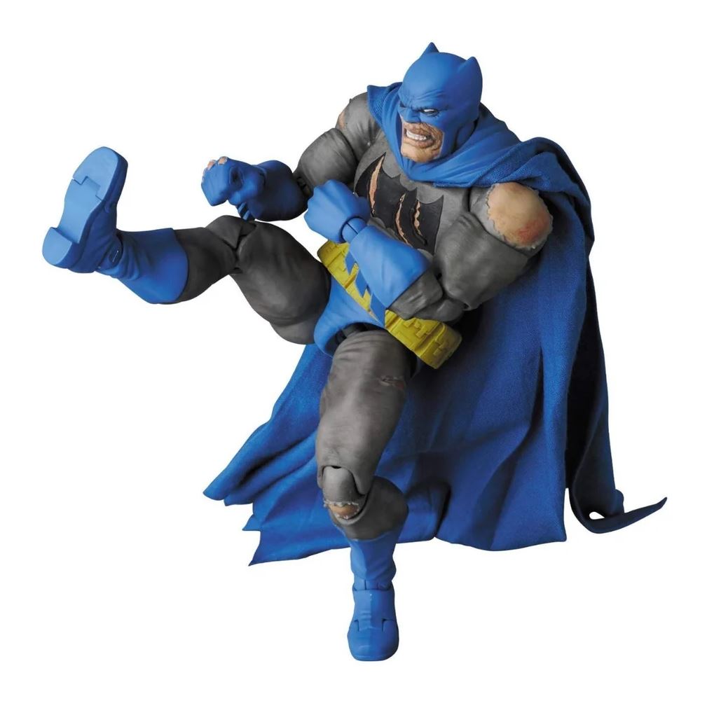 Medicom Toy - MAFEX - Batman: The Dark Knight Returns - Batman (Battle Damaged, 2021) #119 - 6” Action Figure