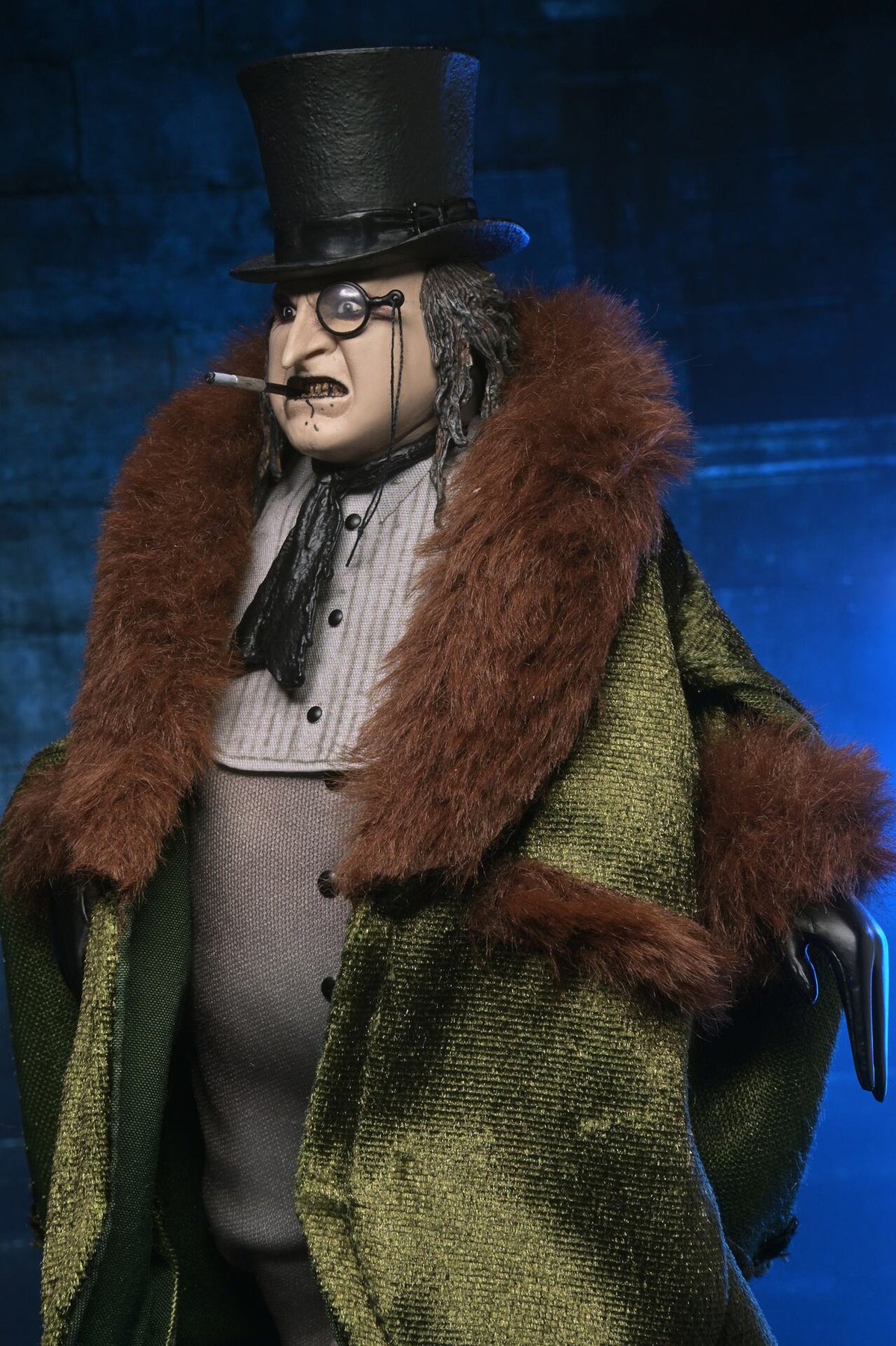 NECA - Batman: Returns - The Penguin (Clothed) - 8" Action Figure