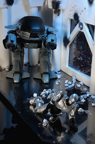NECA - Robocop - ED-209 (mit Sound) - 25 cm große Actionfigur